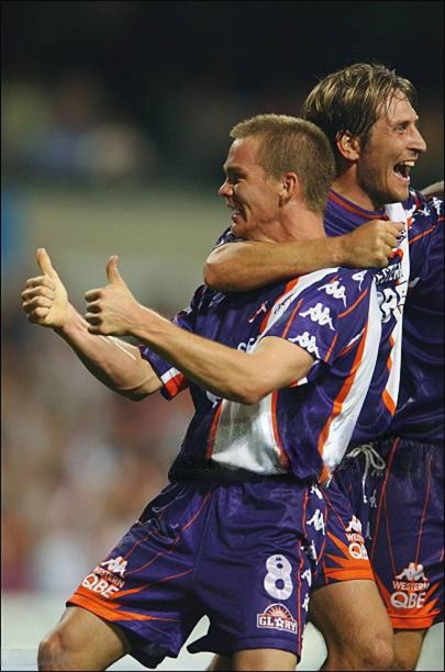 Brad Maloney playing for Perth Glory