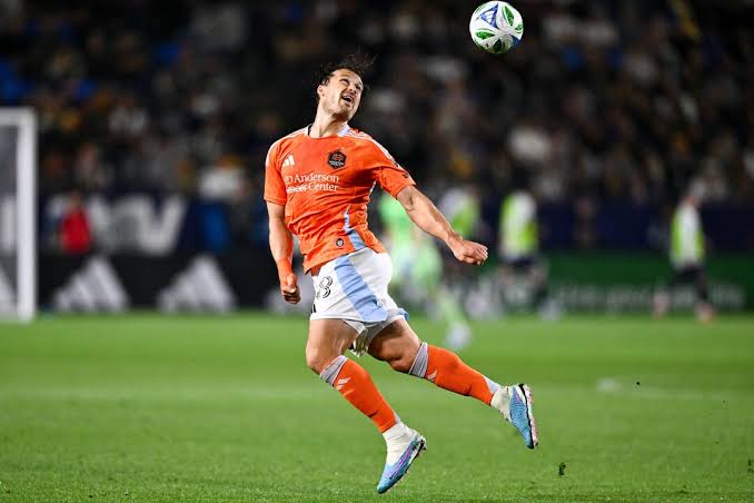 Erik Sviatchenko playing for Houston Dynamo