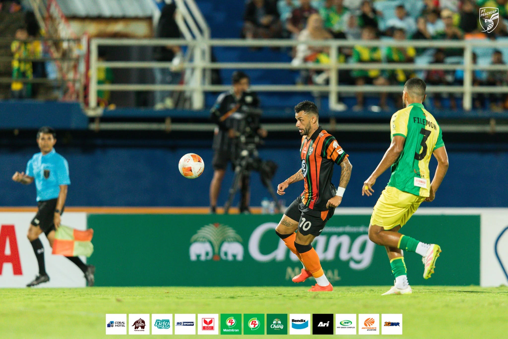 Prachuap players celebrate at Pattani
