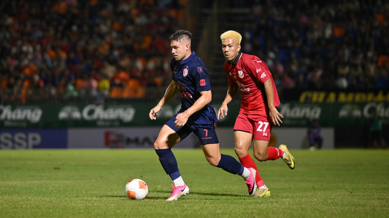 Guilherme Bissoli celebrates his hat-trick for Buriram United