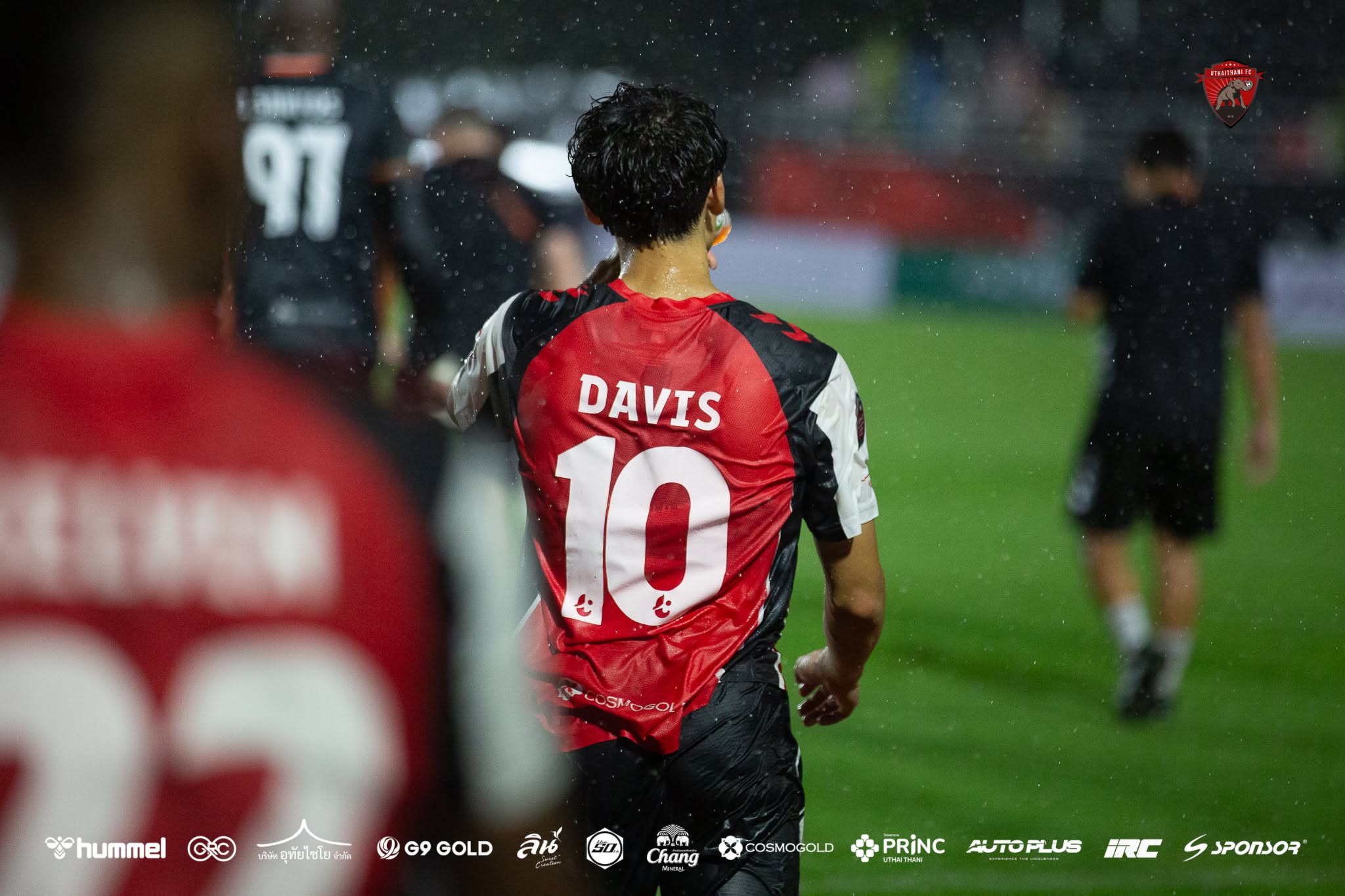 Uthai Thani against Rasisalai United